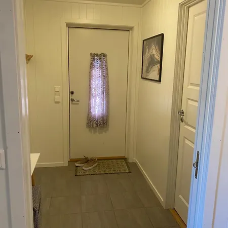 Lofoten - Sleeps 4 Apartment Vestvagoy